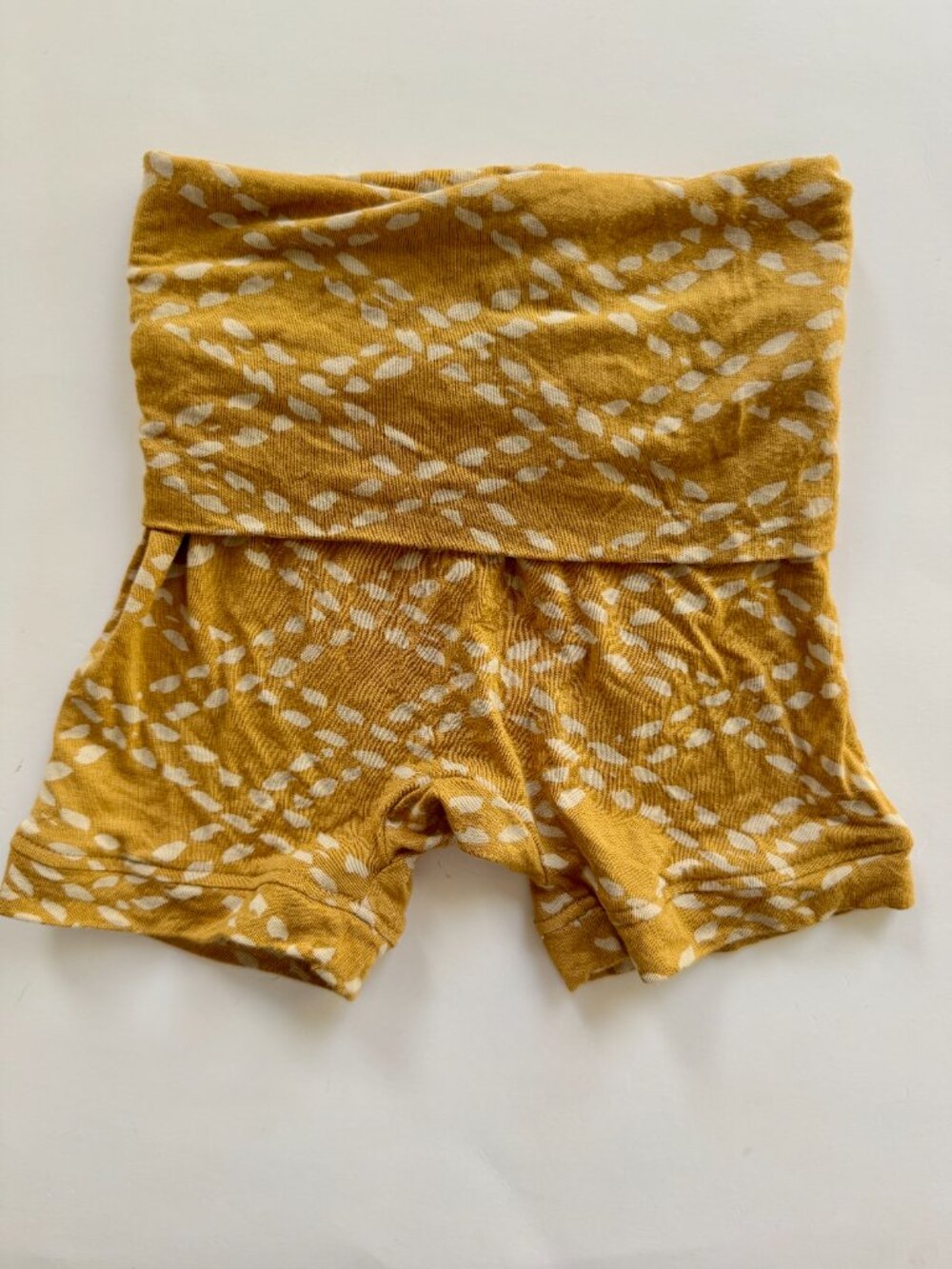 Kate Quinn Baby Fold-Over Waist Shorts Sz 18-24M Mustard Leaf Print Bamboo